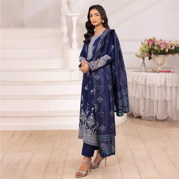 Graceful Bloom – 2-Piece Embroidered Lawn Suit