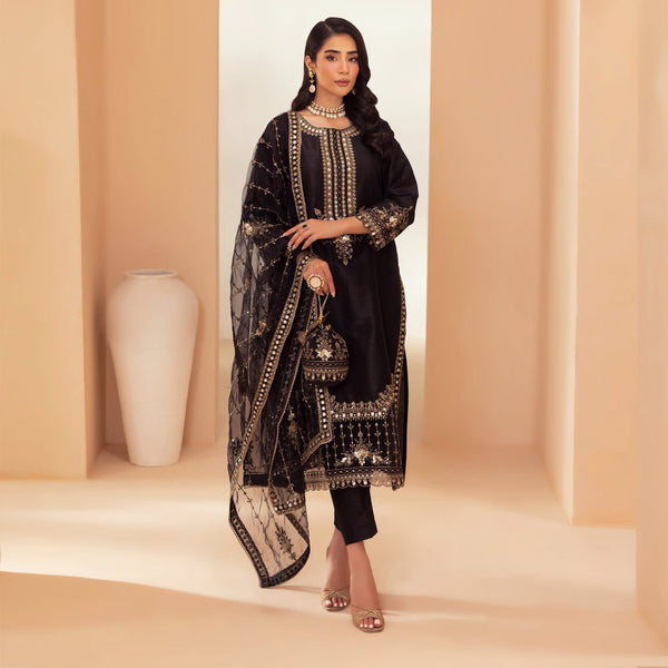 Midnight Grace – Raw Silk & Organza Embroidered Ensemble